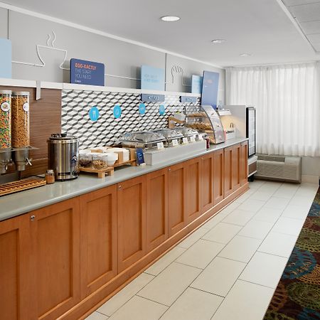 Holiday Inn Express Romulus / Detroit Airport By Ihg Εξωτερικό φωτογραφία