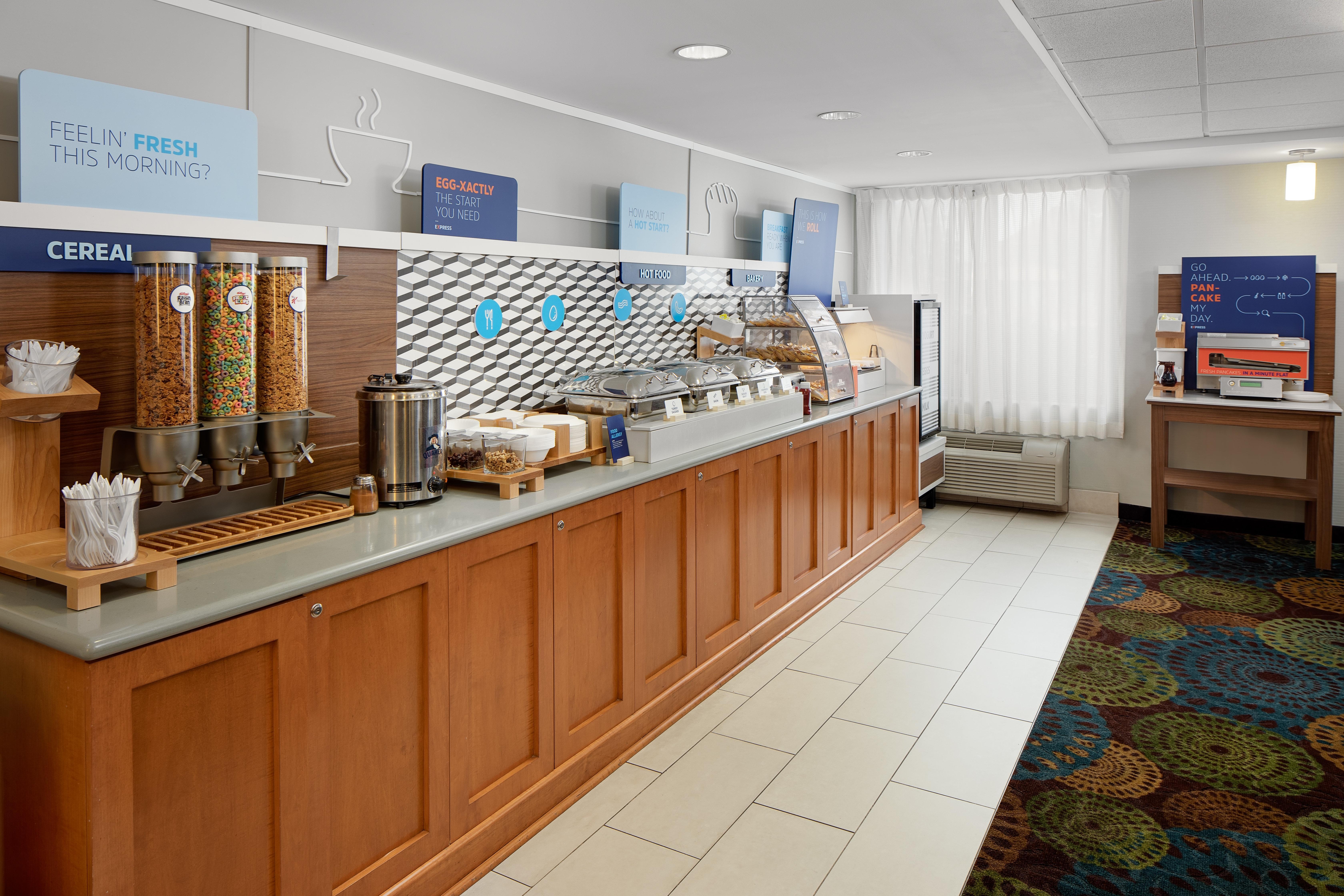 Holiday Inn Express Romulus / Detroit Airport By Ihg Εξωτερικό φωτογραφία