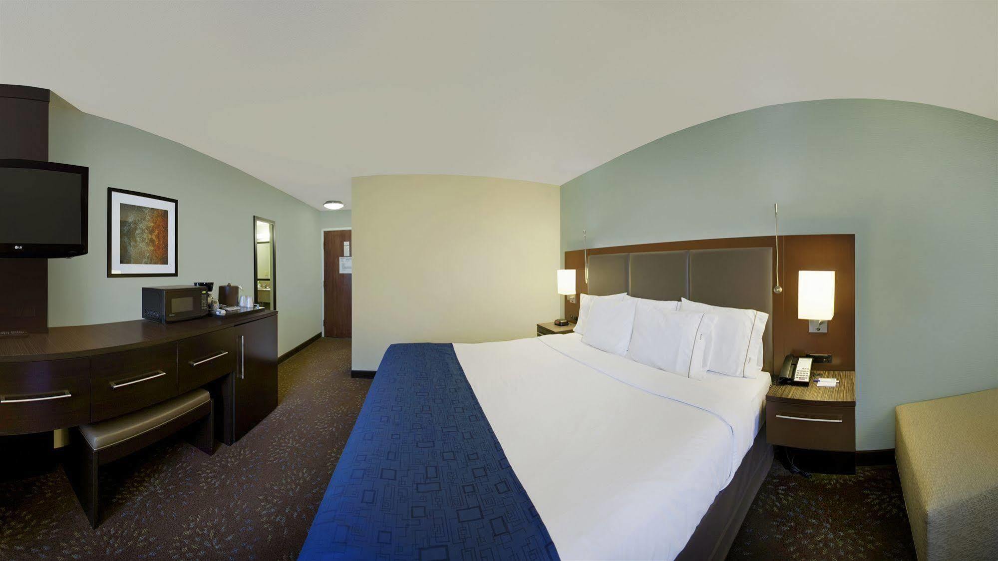 Holiday Inn Express Romulus / Detroit Airport By Ihg Εξωτερικό φωτογραφία